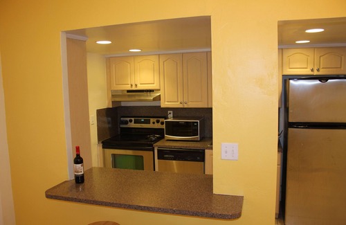 Key Biscayne Condo | Awesome & Relaxing 2Bdr/1bthr. Great Location & Value.