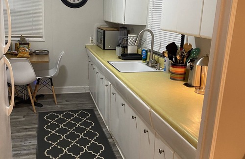 Harters Heights House | Awesome Unbeatable 5-Star Location…walk to ND in 10 minutes!