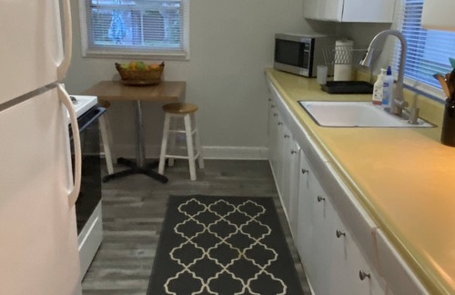 Harters Heights House | Awesome Unbeatable 5-Star Location…walk to ND in 10 minutes!