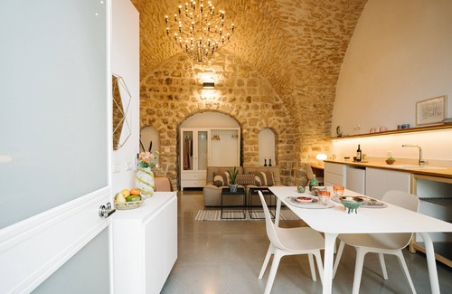 Artists Colony Apartment | Azamra Inn Tzfat