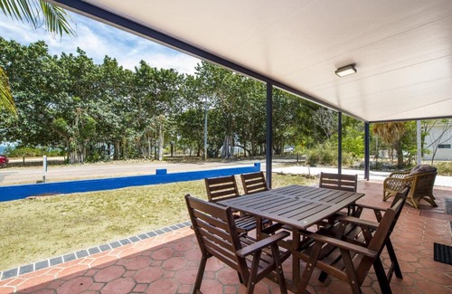 Arcadia House | Azure on Geoffrey Bay