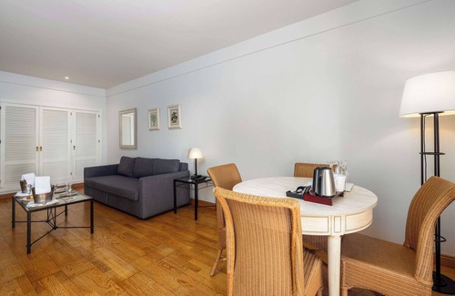 Los Barrios Hotel | AZZ Guadacorte Campo de Gibraltar