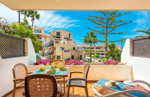 San Miguel de Abona Apartment | Azzurro vibe with ocean sight in heated pool complex - Tropical Dream