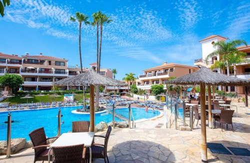 San Miguel de Abona Apartment | Azzurro vibe with ocean sight in heated pool complex - Tropical Dream