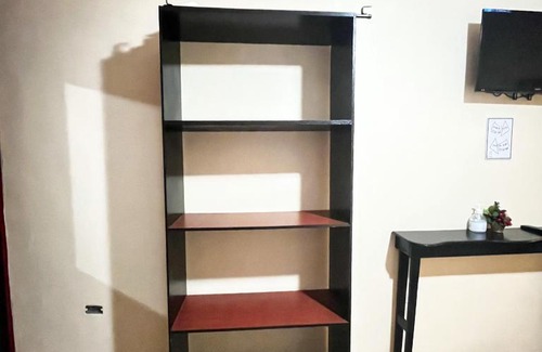 Coxen Hole Apartment | B. Aparts Hotel