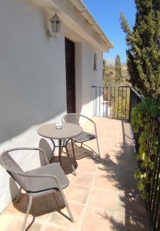 Cutar Bed & Breakfast | B&B Cortijo Loma León