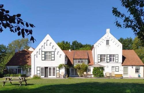 Rooi Bed & Breakfast | B&B Domein Rodin