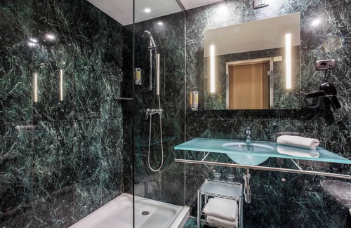 Almanjayar Hotel | B&B Hotel Granada Estación