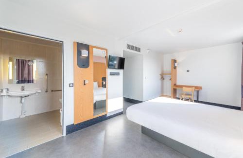 Lieusaint Hotel | B&B HOTEL Lieusaint Carré Sénart