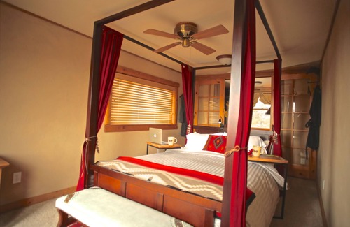 Livermore Other | B&B Night Hawk Rm enjoy a true western experience with a sophisticated ambiance