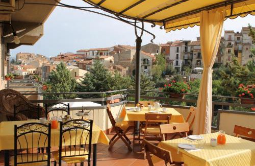 Castelbuono Bed & Breakfast | B&B Villa Letizia