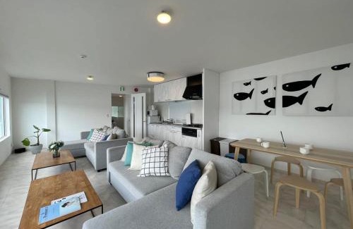 Suooshima House | b local KAI House - with Ocean view good for 8 PPL Free WiFi