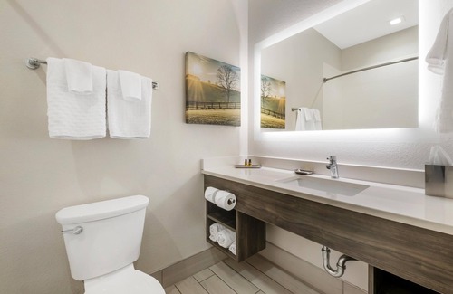 Elizabethtown Hotel | B/W Plus Elizabethtown Inn & Suites