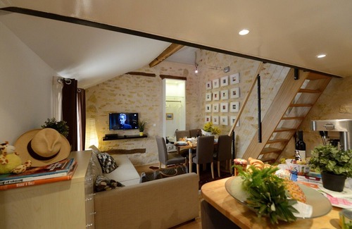 3rd Arrondissement Apartment | B3G Shining