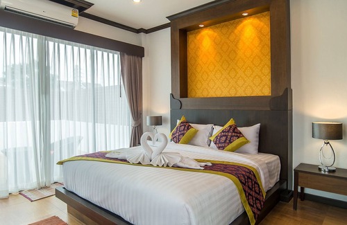 Krabi Villa | Baan Ari, Luxury 3-Bedroom Pool Villa