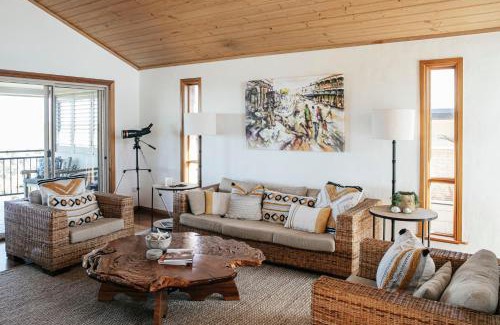 Angourie House | Baan Sabai - oceanstays