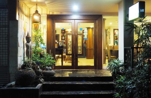 Bangkok Central Business District Resort | Baan Sukhumvit Soi 18