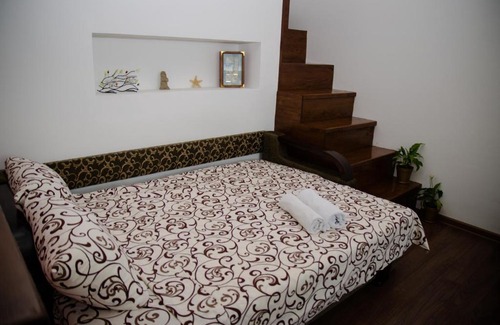 Rivne Apartment | Babylon Apartment on Bukovinskaya Street