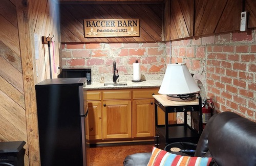 Benson House | Baccer Barn-On the farm with Broadslab Distillery and The Barn at Broadslab