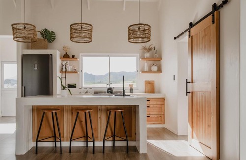 Robertson Apartment | Back 9 Guest House