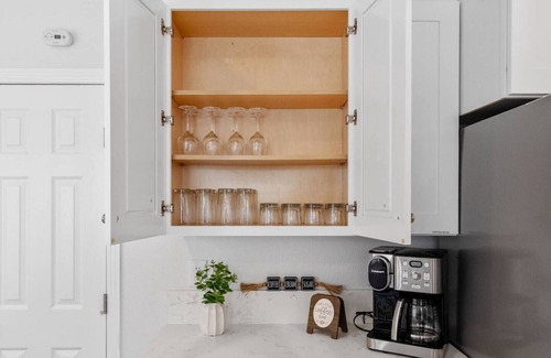 Riverside House | Backyard Oasis in the Woods Streets RCC/DWTN/CBU