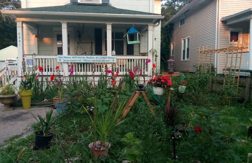 Kenosha Apartment | Backyard Tent Wakling distance to the beach