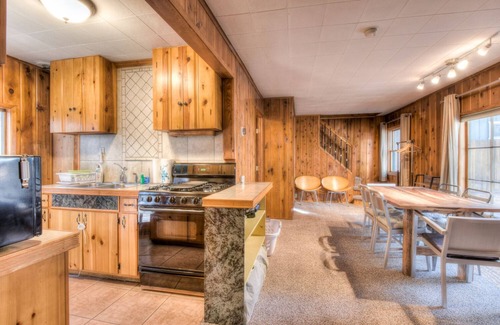 Tahoe Island Cabin | Badger Basin - 30+ Day Vacation Home Rental