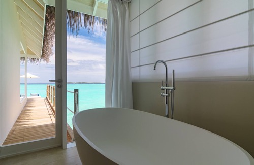 Maagau Island Resort | Baglioni Resort Maldives Luxury All Inclusive - LHW