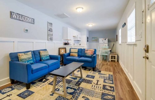 Atlantic Beach House | Bailey's Beach Cottage Unit 2