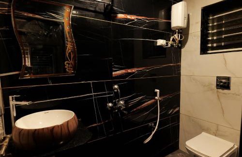 Akalkot Hotel | Balaji Residency