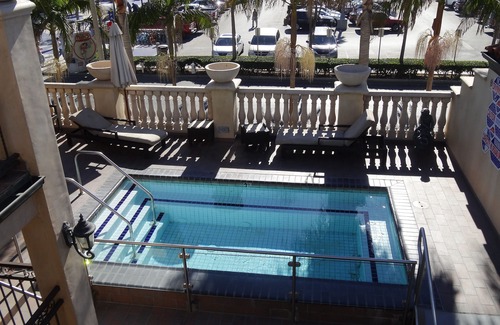 Balboa Peninsula Hotel | Balboa Inn, On the Beach