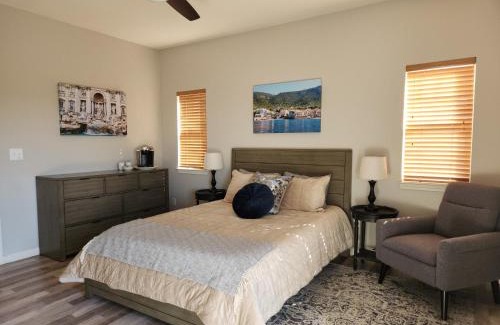 Shenandoah Valley House | Balcony Suite 2 Fraser Family Vineyard Stay in Amador