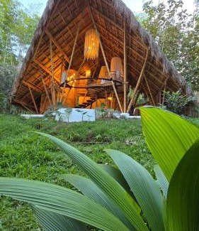 Valparaiso Hotel | Balinesa Ecolodge
