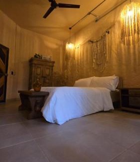 Valparaiso Hotel | Balinesa Ecolodge