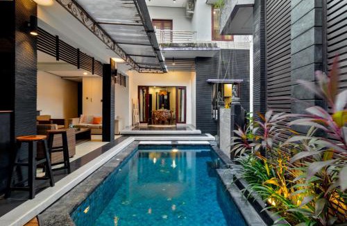 North Legian Villa | Balinese Home with Pool near Padma Beach, Legian