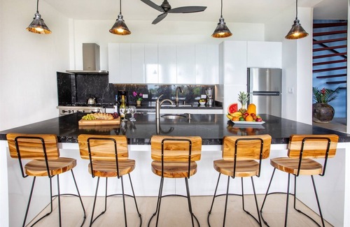 Manuel Antonio Villa | Balinese Style Tropical Villa w/4 suites Huge Ocean Views Private Pool