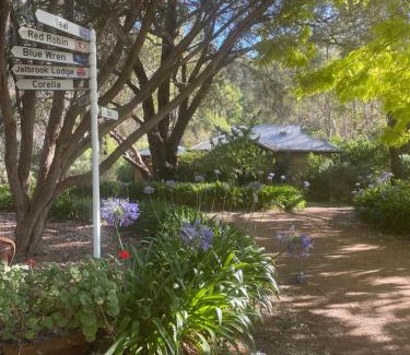 Balingup Resort | Balingup Jalbrook Cottages Jalbrook Estate