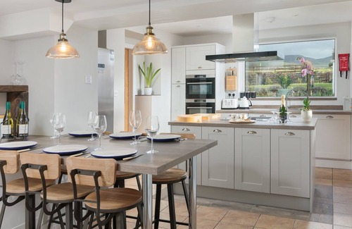 Kirkmichael Cottage | Ballarhennie House - a holiday cottage that sleeps 6 guests in 3 bedrooms