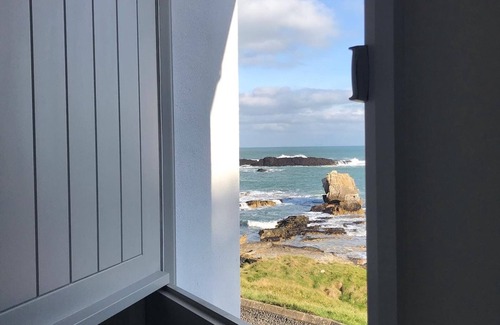 Ballycastle Cottage | Ballintoy Beach Cottage, Secluded Seaside Getaway, Causeway Coast Location