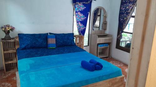 Bai Lan Resort | Bamboo Hut Resort and Restaurant