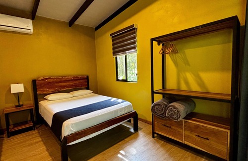 Las Horquetas Hotel | Bamboo River Lodge