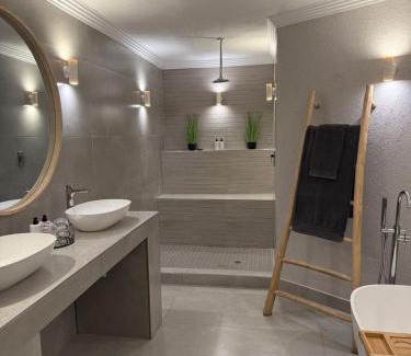 Ligfontein Cabin | Bambuu Lakeside Lodge