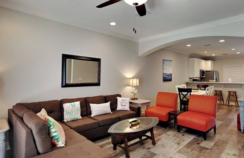 Sunset Pass House | Banana Bay Townhome #13909 | Near Gulf + Bay & Pool Access!