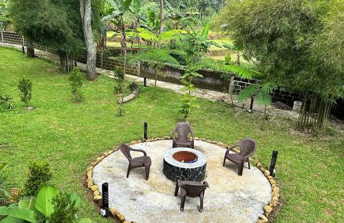 Cisarua Villa | Bango Cabins Loft-2 Rooms