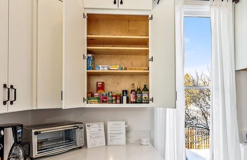 Ashland House | Barclay Klum House by WanderLodges