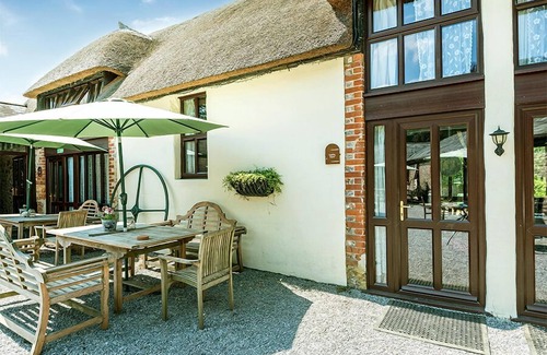 Whitchurch Canonicorum Cottage | Barley Store - Countryside Barn Conversion