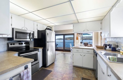 Coeur d'Alene House | Barn Owl Cabin - Lakefront Home with a Private Dock