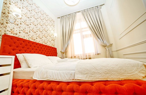 Svitlogirske Apartment | Barokko Terrassa in the Center of Poltava, Alex Apartments