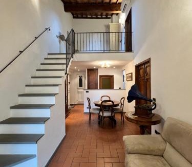Le Cure Apartment | Baroni Cortelli Apartments Firenze