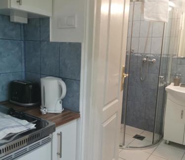Szolnok Apartment | Baross-hat 5